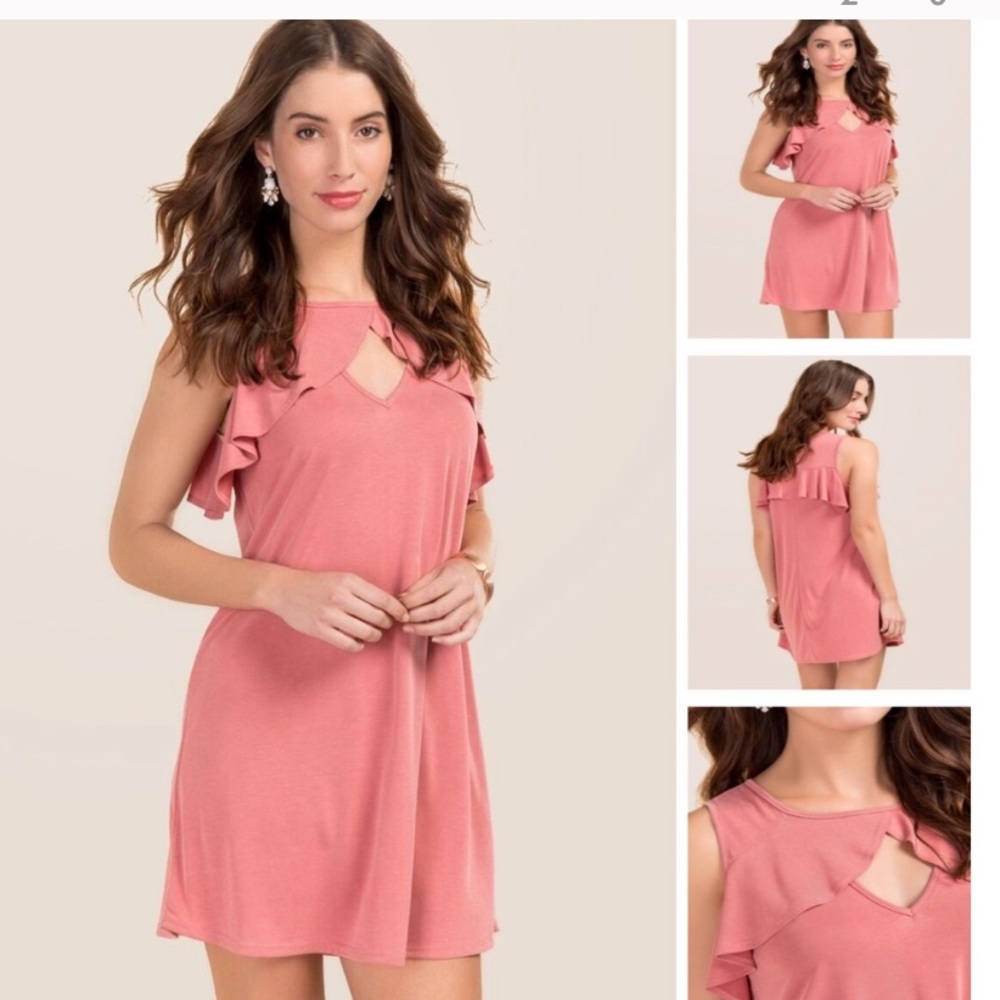 Francesca’s Leona Ruffle Keyhole pink/peach dress